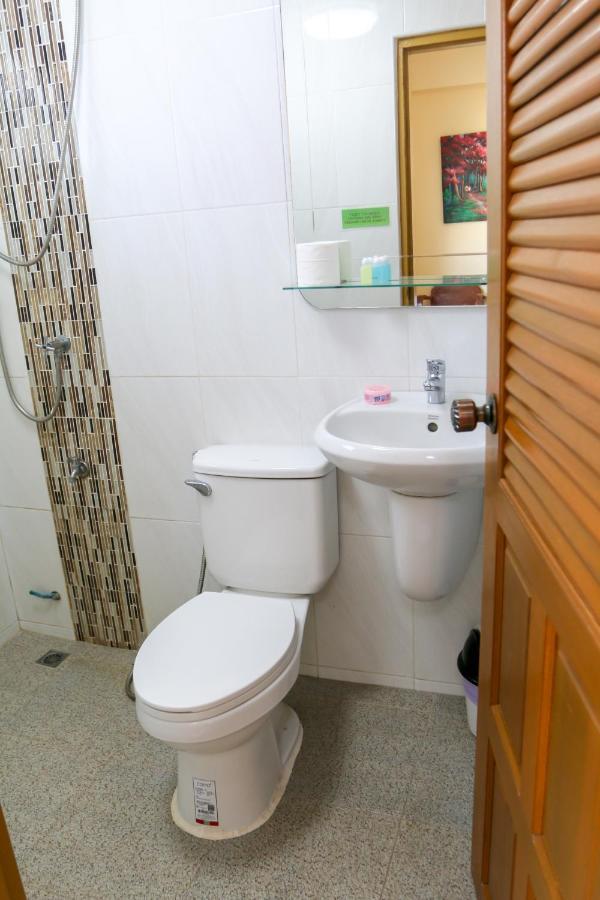 Kavil Guesthouse Chiang Mai Luaran gambar